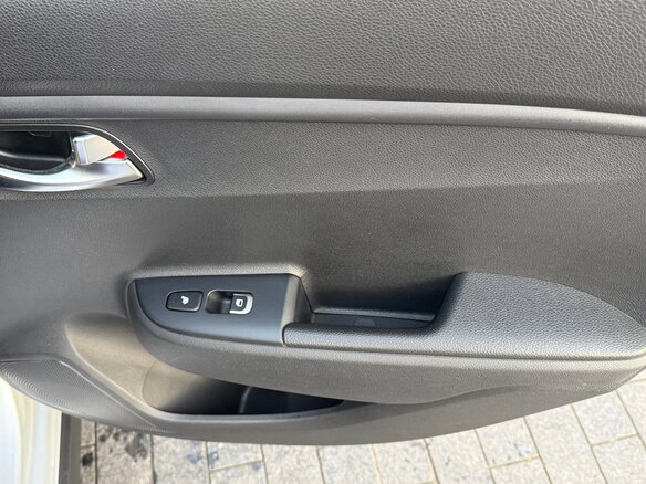2019 Kia Rio X-Line IV, серебристый, 1590000 рублей - вид 17