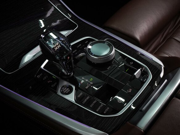 2019 BMW X7 M50d I (G07), чёрный, 6594000 рублей - вид 19