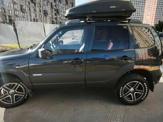 2011 Chevrolet Niva I Рестайлинг, чёрный, 525000 рублей, вид 3