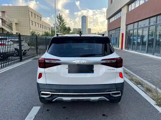 2022 Kia KX3, белый, 1327000 рублей, вид 5