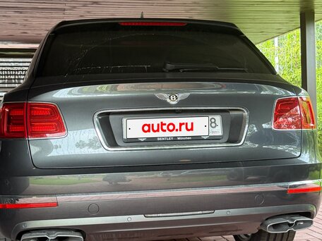 2019 Bentley Bentayga I, серый, 12000000 рублей, вид 3
