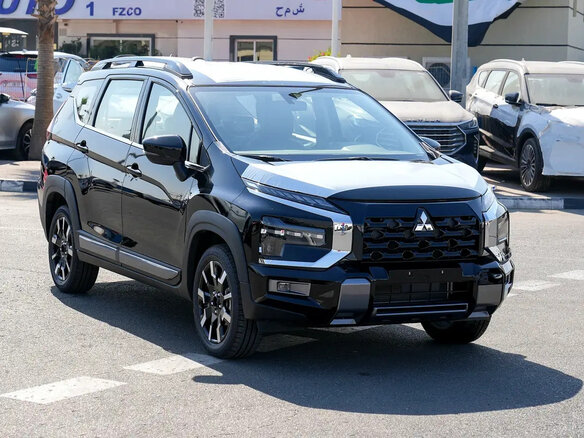 2026 Mitsubishi Xpander Cross I Рестайлинг, чёрный - вид 1
