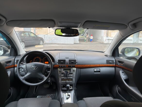 2006 Toyota Avensis II Рестайлинг, серый, 786000 рублей - вид 4
