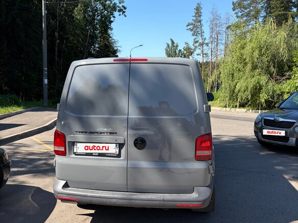 2008 Volkswagen Transporter T5, серый, 1300000 рублей - вид 2
