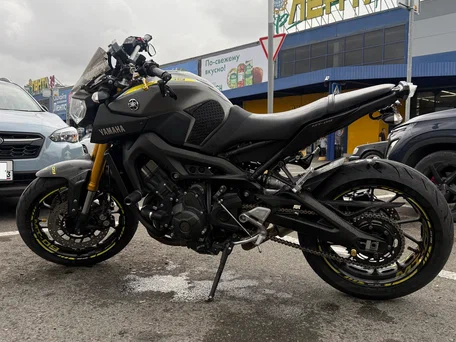 2016 Yamaha MT-09 (FZ-09), серый, 650000 рублей, вид 1