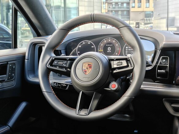 2026 Porsche Cayenne Turbo GT Coupé III Рестайлинг, серый, 36780000 рублей - вид 21