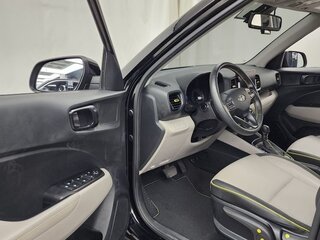 2023 Hyundai Venue I, чёрный, 1644000 рублей, вид 5