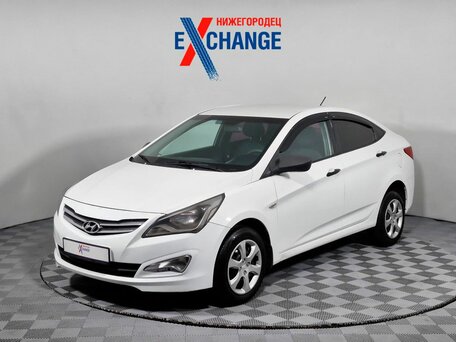 2015 Hyundai Solaris I Рестайлинг, белый, 899000 рублей, вид 1