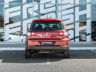 2011 Volkswagen Tiguan I, красный, 1290000 рублей, вид 4