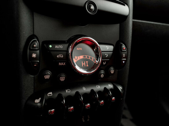 2012 Mini Hatch Cooper II (R56) Рестайлинг, красный, 1000000 рублей - вид 14
