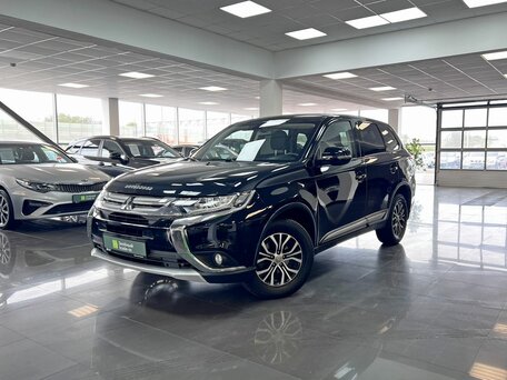 2017 Mitsubishi Outlander III Рестайлинг 2, чёрный, 1445000 рублей, вид 1