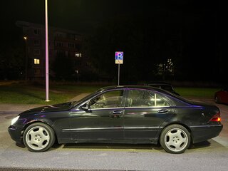 1999 Mercedes-Benz S-Класс 320 IV (W220), чёрный, 450000 рублей, вид 4
