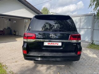 2016 Toyota Land Cruiser 200 Series Рестайлинг 2, чёрный, 4500000 рублей, вид 4