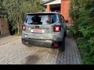 2020 Jeep Renegade I Рестайлинг, серый, 1720000 рублей, вид 4