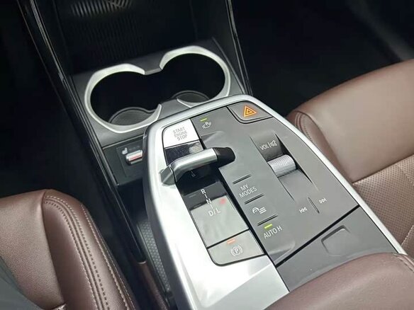 2023 BMW X1 Long 20Li sDrive III (U11/U12), чёрный, 2970000 рублей - вид 6