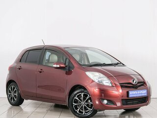 2008 Toyota Vitz II (XP90), красный, 649000 рублей, вид 1
