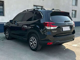 2022 Subaru Forester V Рестайлинг, чёрный, 2450000 рублей, вид 4