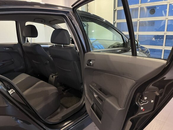 2013 Opel Astra H Рестайлинг, чёрный, 705000 рублей - вид 16