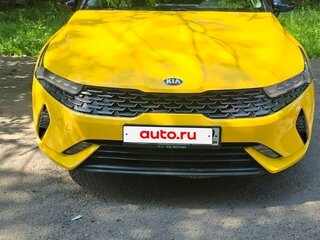2021 Kia K5 III, жёлтый, 1700000 рублей, вид 1