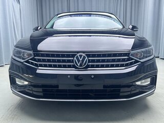 2023 Volkswagen Magotan B8 Рестайлинг, чёрный, 1430000 рублей, вид 2