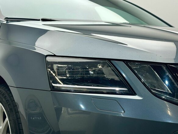 2017 Skoda Octavia III (A7) Рестайлинг, серый, 1795000 рублей - вид 8