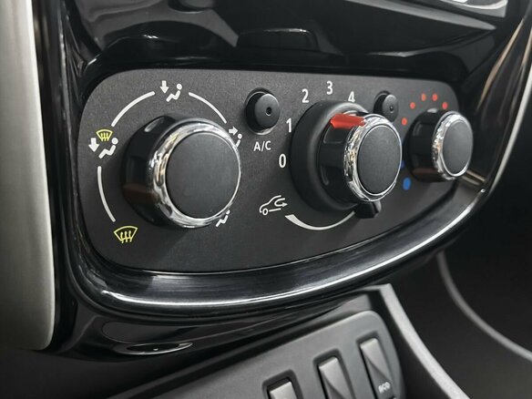 2019 Nissan Terrano III (D10), чёрный, 1349000 рублей - вид 12