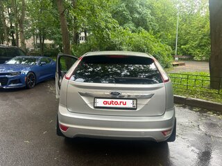 2008 Ford Focus II Рестайлинг, серебристый, 450000 рублей, вид 3