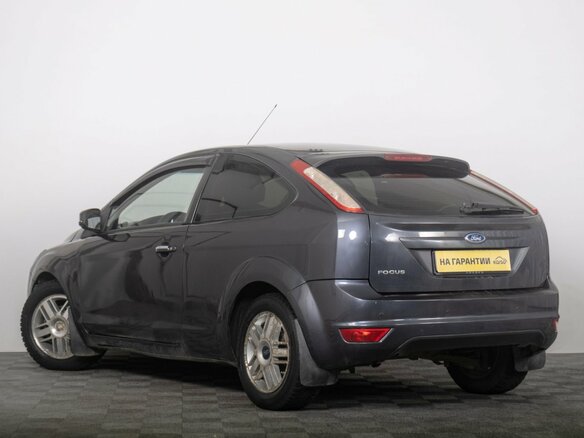 2010 Ford Focus II Рестайлинг, серый, 399000 рублей - вид 4