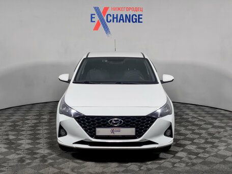 2020 Hyundai Solaris II Рестайлинг, белый, 1246000 рублей, вид 2