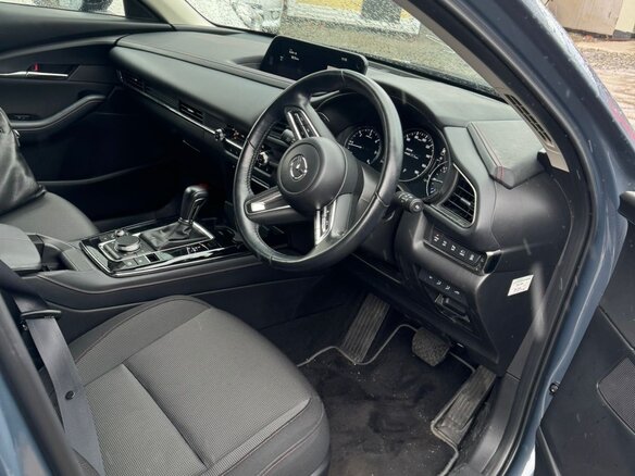 2022 Mazda CX-30 I, серый, 2350000 рублей - вид 4