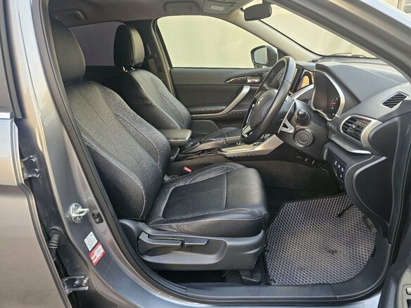2018 Mitsubishi Eclipse Cross I, серый, 1649000 рублей - вид 9