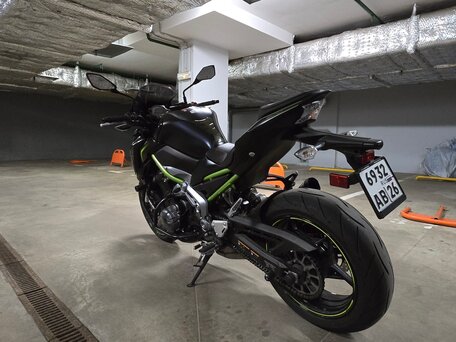 2019 Kawasaki Z 900, чёрный, 700000 рублей, вид 5
