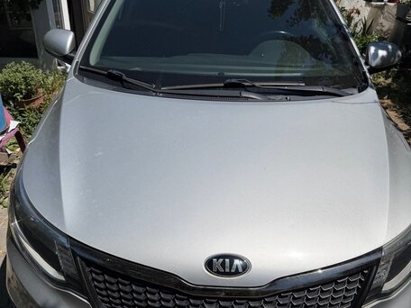 2016 Kia Rio III Рестайлинг, серебристый, 1180000 рублей, вид 1