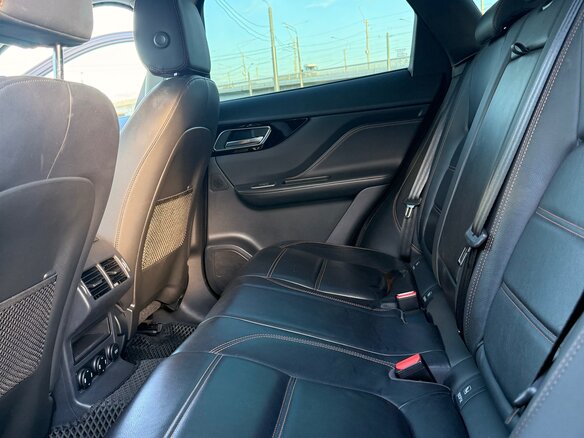 2017 Jaguar F-Pace I, чёрный, 2395000 рублей - вид 19