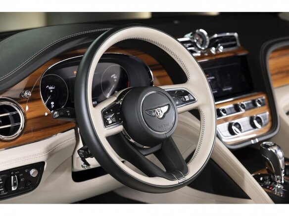 2023 Bentley Bentayga EWB I Рестайлинг, зелёный, 26000000 рублей - вид 17