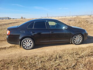 2008 Volkswagen Jetta V, чёрный, 560000 рублей, вид 3