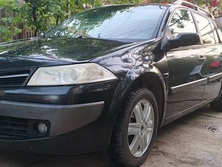 2008 Renault Megane II Рестайлинг, чёрный, 570000 рублей, вид 2