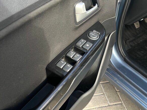 2014 Kia Rio 5-speed III, голубой, 1050000 рублей - вид 15