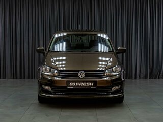 2016 Volkswagen Polo V Рестайлинг, коричневый, 1189000 рублей, вид 3