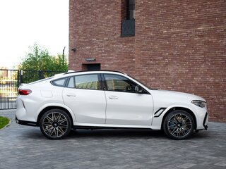 2021 BMW X6 M III (F96), белый, 13500000 рублей, вид 3