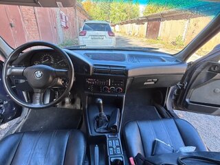 1992 BMW 5 серии 520i III (E34), синий, 350000 рублей, вид 3
