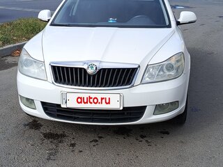 2011 Skoda Octavia DSG7 II (A5) Рестайлинг, белый, 700000 рублей, вид 2