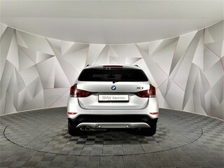 2013 BMW X1 20i I (E84) Рестайлинг, серый, 1255150 рублей, вид 4