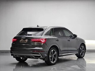 2022 Audi Q3 35 TFSI II (F3), серый, 2800000 рублей, вид 4