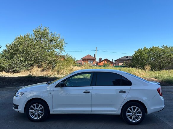 2015 Skoda Rapid I, белый, 690000 рублей - вид 7
