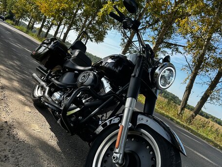 2010 Harley-Davidson Fat Boy, чёрный, 999000 рублей, вид 1