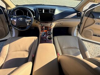 2011 Toyota Highlander II (XU40) Рестайлинг, белый, 2700000 рублей, вид 4