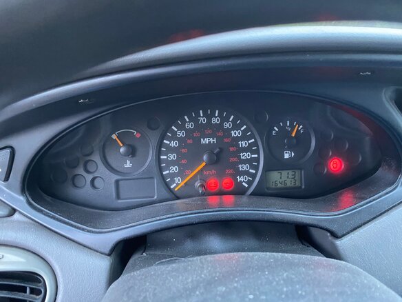 2001 Ford Focus I (North America), серебристый, 170000 рублей - вид 8