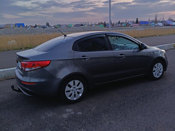 2015 Kia Rio III Рестайлинг, серый, 990000 рублей - вид 12