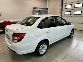 2026 Lada (ВАЗ) Granta I Рестайлинг, белый, 850000 рублей, вид 4
